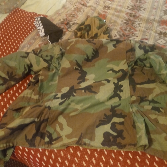 Army jacket - Picture 2 of 3